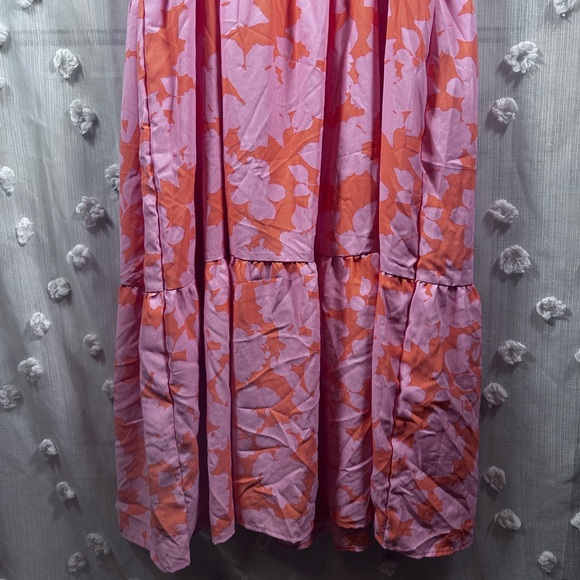 NWT Social Standard Floral Smocked Back Midi Dress Size Large - Picture 8 of 12